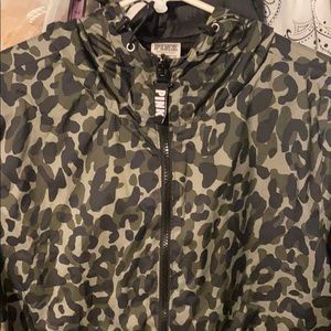 PINK camp wind breaker